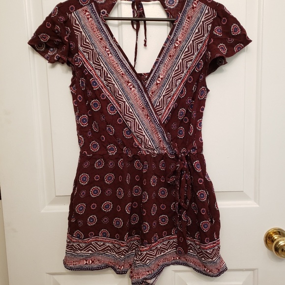 Xhilaration Other - 🌺5/$20 Xhilaration Red Romper